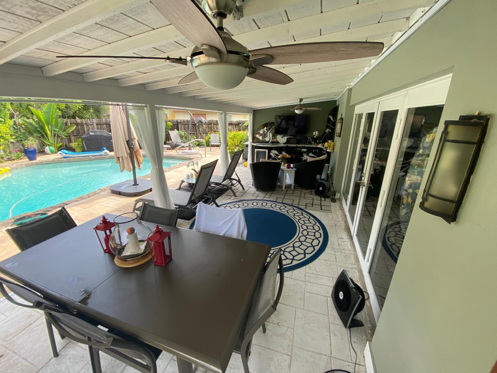 Wilton Manors A Mens Oasis Bed and Breakfast Exteriör bild