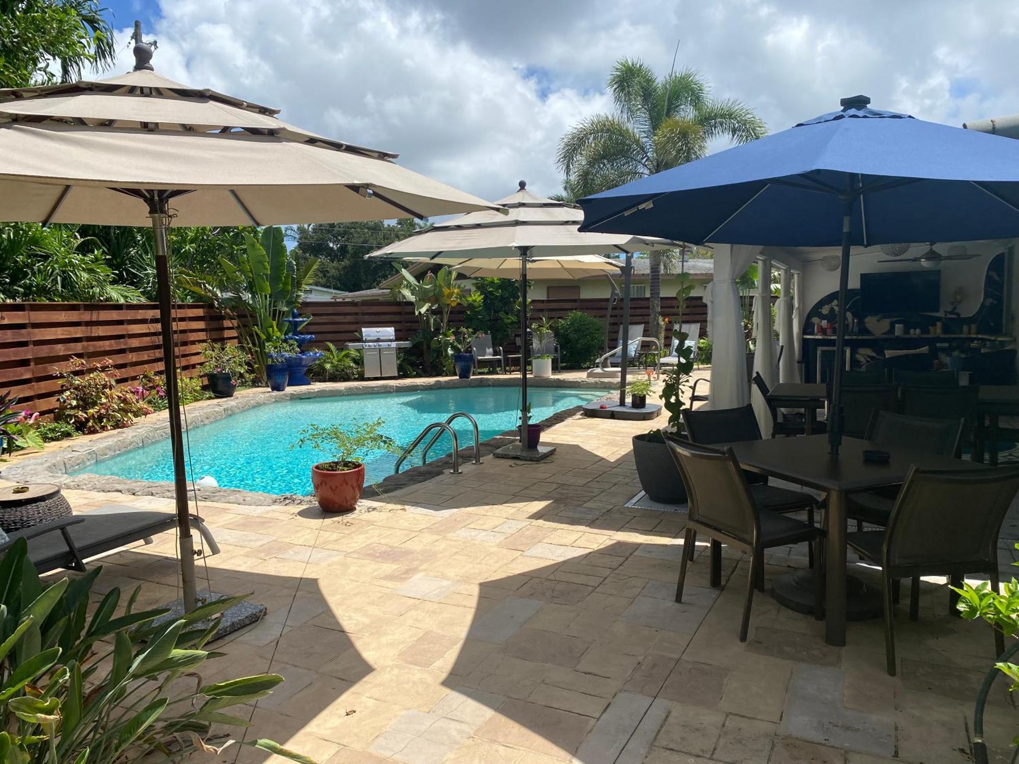 Wilton Manors A Mens Oasis Bed and Breakfast Exteriör bild